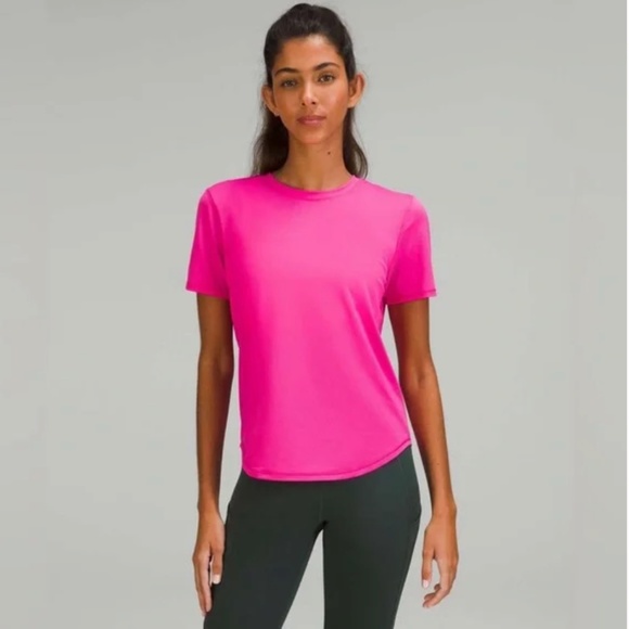 Lululemon High-Neck Running and Training T-Shirt in Pow Wow Pink Size: 6 - Picture 4 of 7